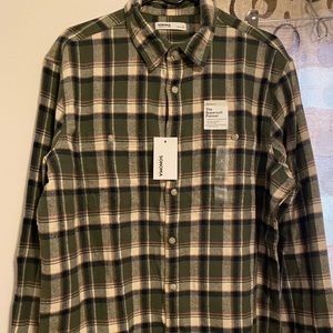 Mens Sonoma The Super Soft Flannel. NWT. Size Large. Olive green flannel.